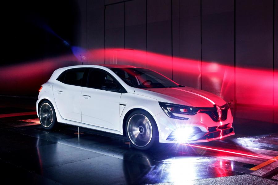 Детали создания Renault Megane R.S. 2017 года  (WW) (фото 45 из 68)